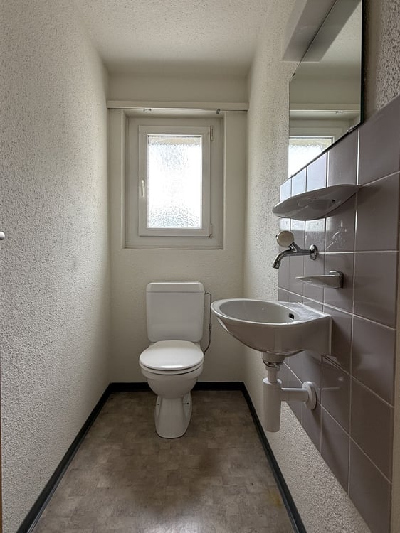 Helle 5-Zimmer-Wohnung nahe Zürichsee (in Schmerikon) befristet bis 30.06.2027 5