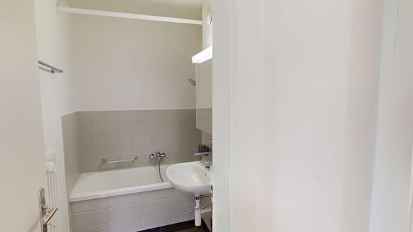 1-Zimmer-Wohnung in der nähe des Flughafens (befristet bis 30.09.2027) 4