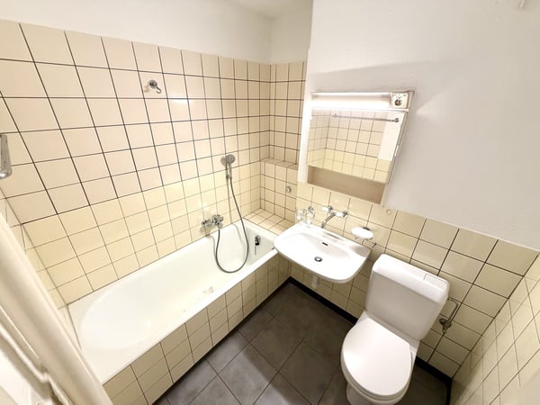 5-Zimmer-Wohnung im Herzen von Zürich - ENGLISH BELOW 9