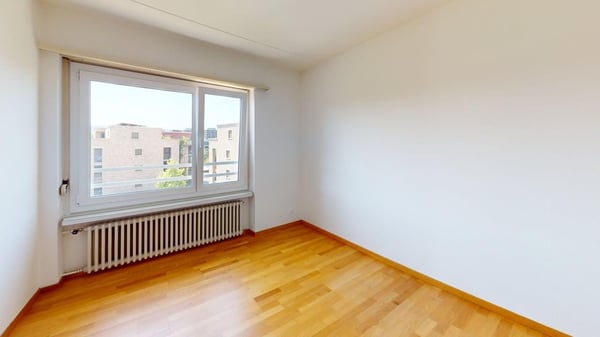 Zentrale 4-Zimmer-Wohnung in Uster (Befristung bis 30.09.2027) 11