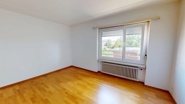 Zentrale 4-Zimmer-Wohnung in Uster (Befristung bis 30.09.2027) 3