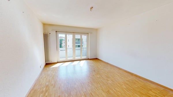 Zentrale 3-Zimmer-Wohnung in Uster (Befristung bis 30.09.2027) 3