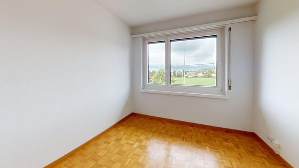 Helle 3-Zimmer-Wohnung im 2. OG ruhig wohnen in Uetikon am See | BEFRISTET 10