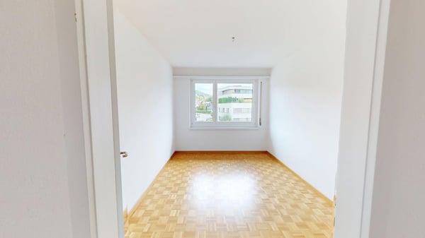 Helle 3-Zimmer-Wohnung im 2. OG ruhig wohnen in Uetikon am See | BEFRISTET 3