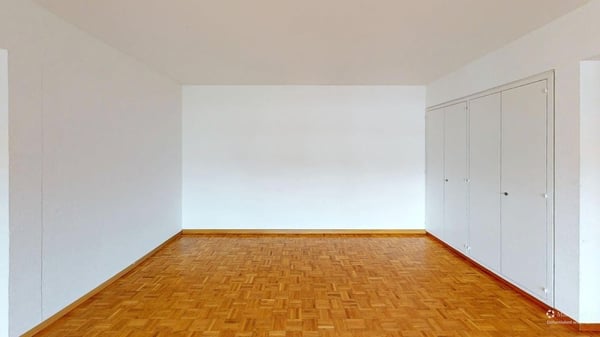 Helle 4-Zimmer-Wohnung im 2. OG ruhig wohnen in Uetikon am See | BEFRISTET 11