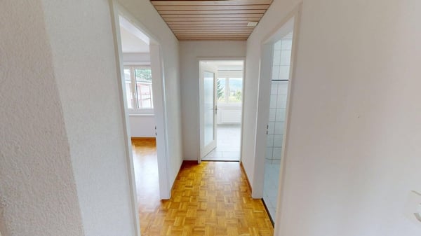 Helle 4-Zimmer-Wohnung im 2. OG ruhig wohnen in Uetikon am See | BEFRISTET 10