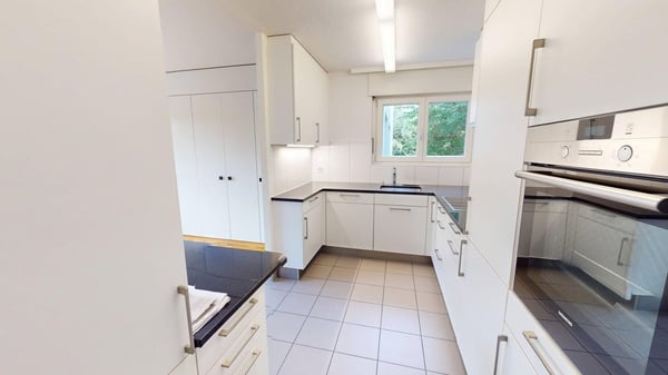 Helle 5-Zimmer-Wohnung im 1. OG ruhig wohnen in Herrliberg | BEFRISTET 10