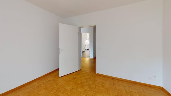 Helle 5-Zimmer-Wohnung im 1. OG ruhig wohnen in Herrliberg | BEFRISTET 9