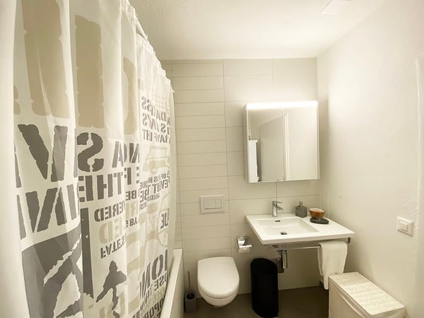 🌟 Modern & Fully Furnished 3-bedroom Business Apartment at 8301 walliselln🌟 9