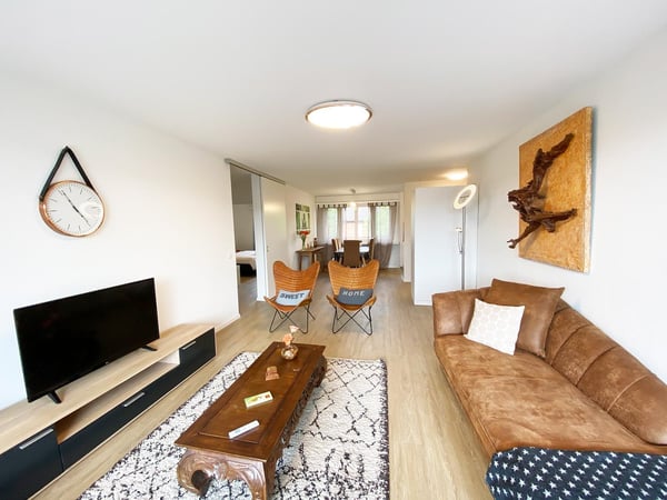 🌟 Modern & Fully Furnished 3-bedroom Business Apartment at 8301 walliselln🌟 1