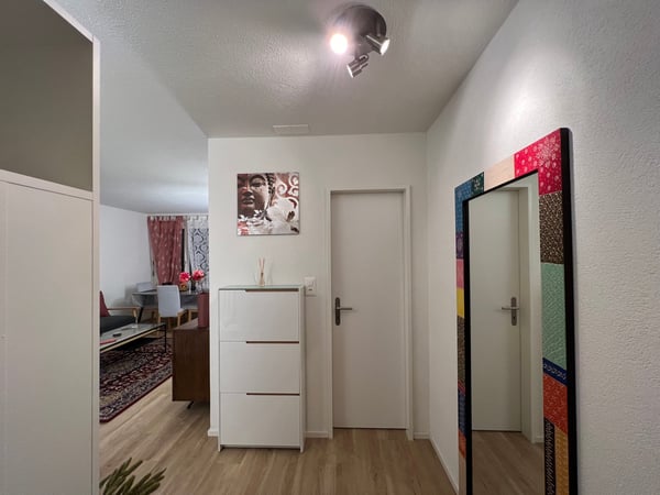 🏡 Fully Furnished Apartment City Connect Apartment – 2.5 zi Just 1 Min from Oerlikon Station 18