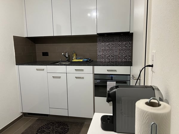 🏡 Fully Furnished Apartment City Connect Apartment – 2.5 zi Just 1 Min from Oerlikon Station 14