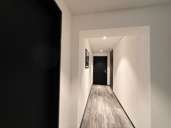 Modern 1.5-room apartment with balcony and panoramic views in Dübendorf 12