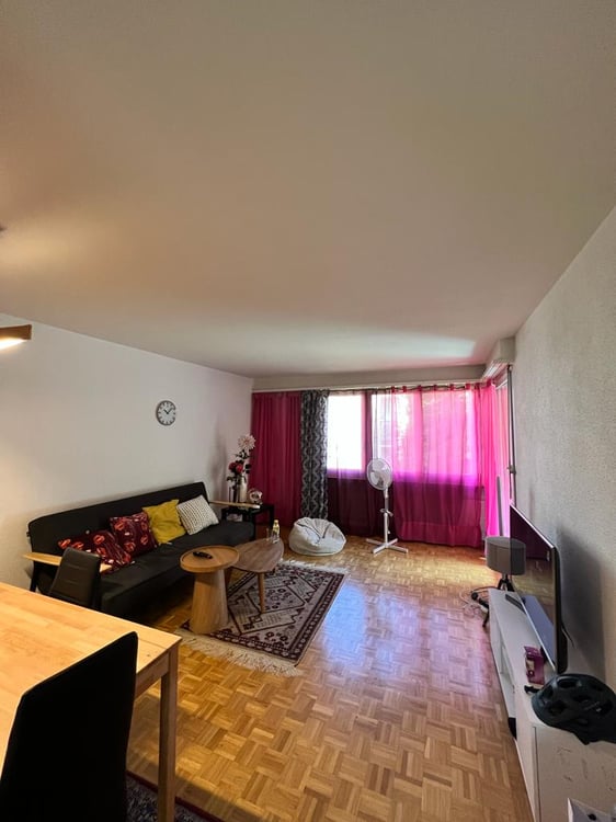 🏡 Fully Furnished 1.5-Room Apartment in Glattbrugg – Ideal for Expats, Families & Professionals 1