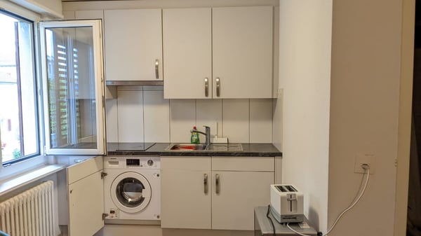 🏡 Charming 2.5-Room Apartment in Central Dietikon (Zürich) 6