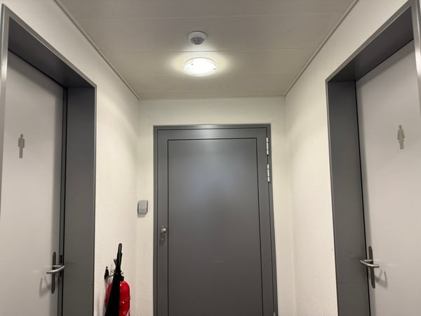 🏢 Modern Coworking Workspace | CHF 699/mo | Chamerstrasse 176 Zug | Available Now 8