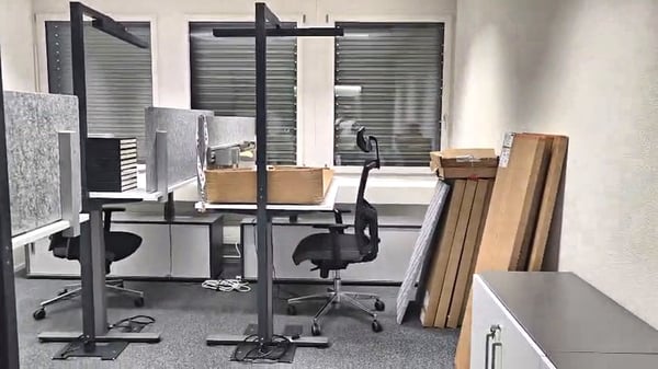 🏢 Modern Coworking Workspace | CHF 500/mo | Chamerstrasse 176 Zug | Available Now 5