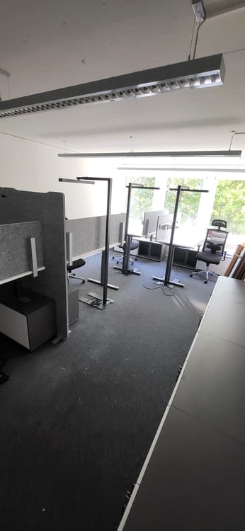 🏢 Modern Coworking Workspace | CHF 699/mo | Chamerstrasse 176 Zug | Available Now 12