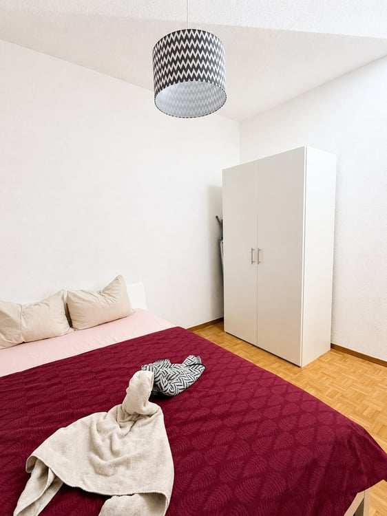 🏡 Premium Fully Furnished 3.5-Room Corporate Apartment with Balcony | Zürich Wiedikon 5