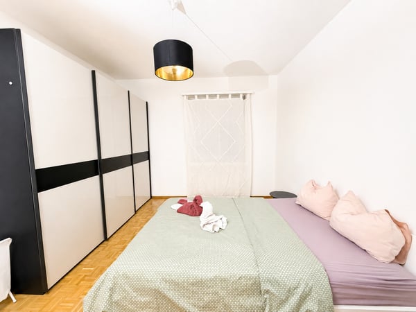 🏡 Premium Fully Furnished 3.5-Room Corporate Apartment with Balcony | Zürich Wiedikon 6