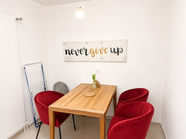 🏡✨ Fully Furnished 3.5 Room Apartment for Rent in Zürich (Hopfenstrasse 15,2nd Floor- Left -S4) 9