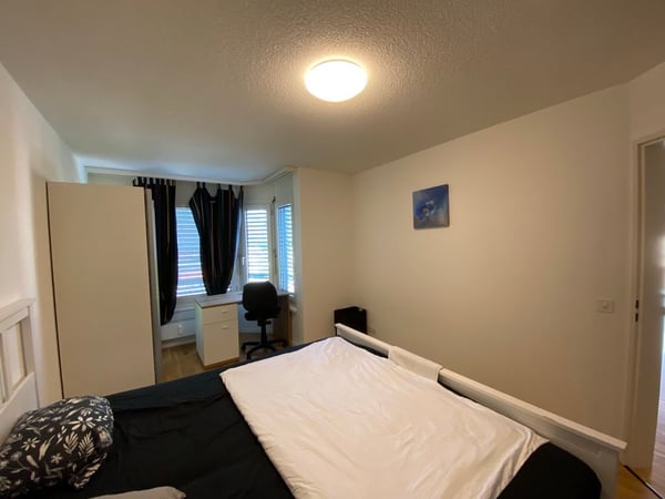🌟 2.5-Room Spacious & Stylish Apartment with Lift in Prime Zone 10 Location 🌟 6