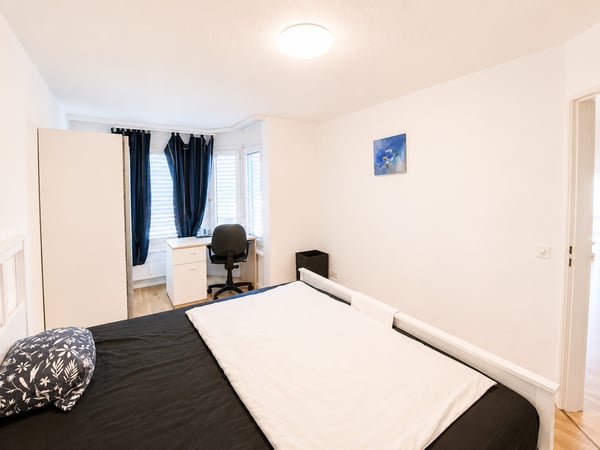🌟 2.5-Room Spacious & Stylish Apartment with Lift in Prime Zone 10 Location 🌟 5