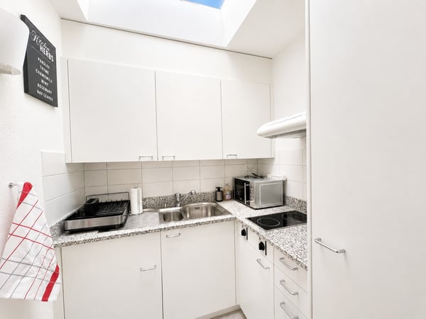 🏡 Premium Furnished 2.5-Room Apartment | Neugutstrasse 12, 8304 Wallisellen | 5th Floor 10