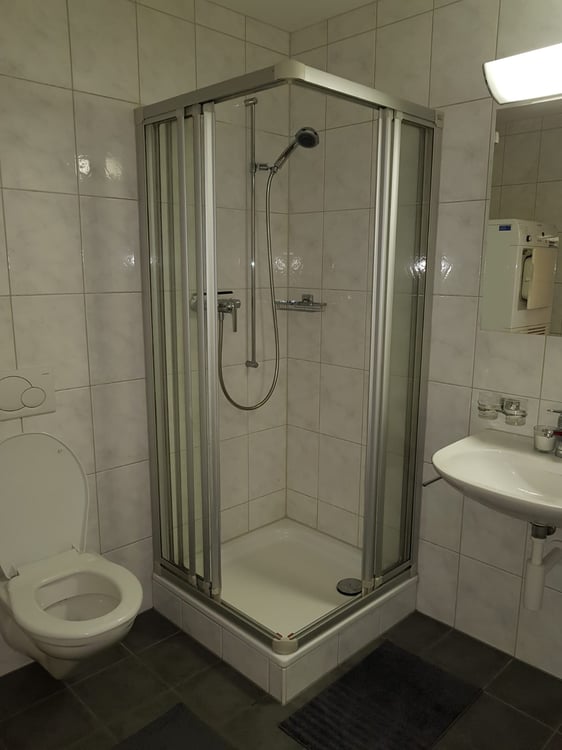 🏡 Premium Furnished 2.5-Room Apartment | Riehenring 143 | 4058 Basel | 3rd Floor (Right Side) 10