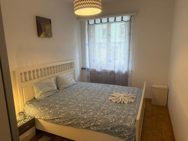 🏡 Fully Furnished 3.5-Room Corporate Apartment with Balcony | Zürich Wiedikon 3