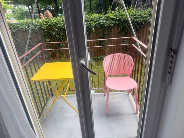 🏡 Fully Furnished 3.5-Room Corporate Apartment with Balcony | Zürich Wiedikon 10