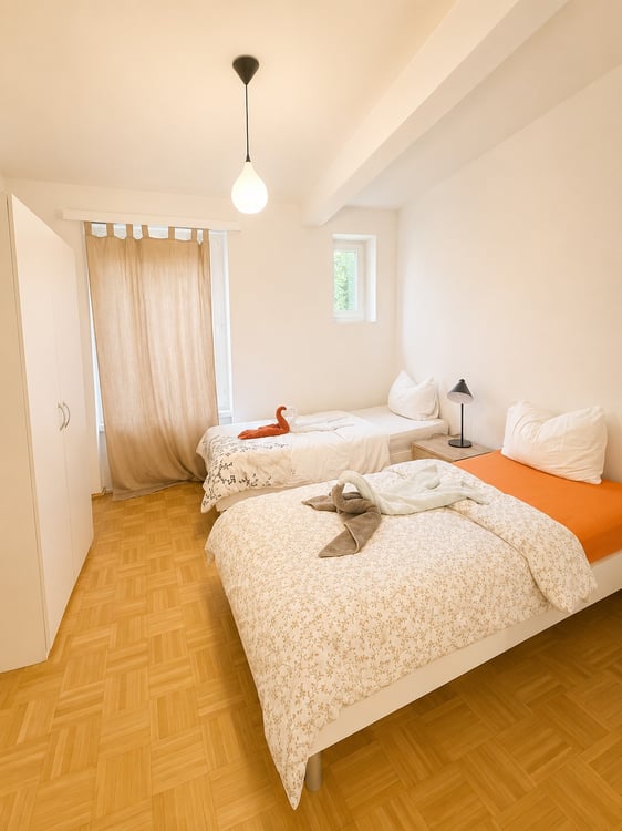 🏡 Modern 3.5-Room Furnished Apartment in Zürich Altstetten (near Zürich-Binz) 13