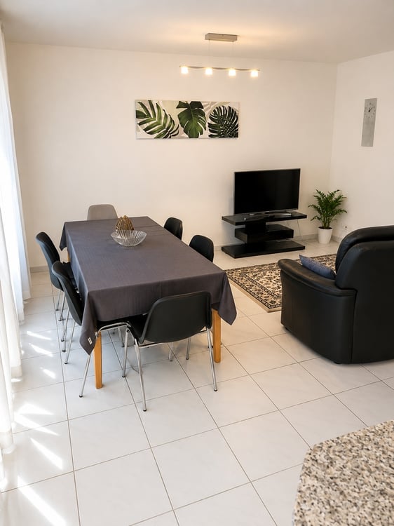 🏡 Modern 3.5-Room Furnished Apartment in Zürich Altstetten (near Zürich-Binz) 6