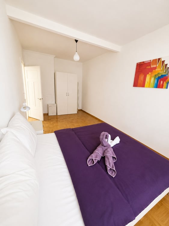 🏡 Modern 3.5-Room Furnished Apartment in Zürich Altstetten (near Zürich-Binz) 9