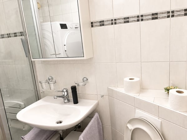 3.5-Room Fully Furnished Apartment in Glattbrugg – Near Zurich Airport & Business Hubs 11