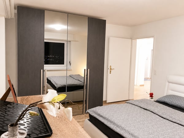 3.5-Room Fully Furnished Apartment in Glattbrugg – Near Zurich Airport & Business Hubs 4