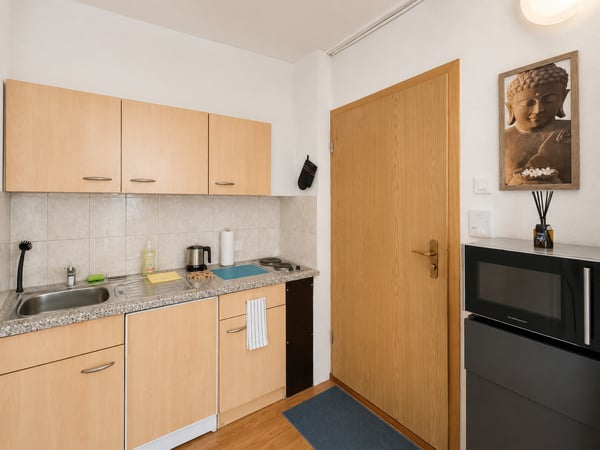 🏡 Cozy Furnished Studio Apartment in Wallisellen 7