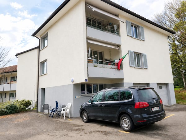🏠 Charming 3.5-Room Furnished Apartment with Balcony in Adliswil – Available Immediately 12
