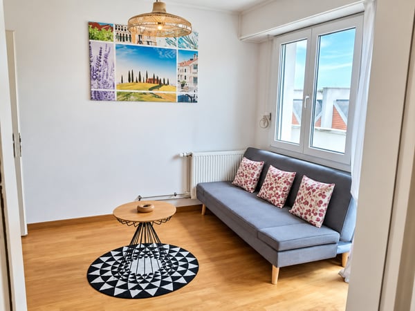 🏡 Fully Furnished 2.5-Room Apartment for Rent – Riehenring 143, 4058 Basel 2