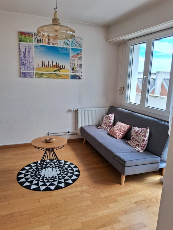 🏡 Fully Furnished 2.5-Room Apartment for Rent – Riehenring 143, 4058 Basel 2