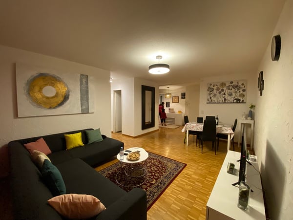 🌇 Fully Furnished 2.5-Room Apartment in Opfikon | Short-Term Rental | Balcony | Private Laundry 1