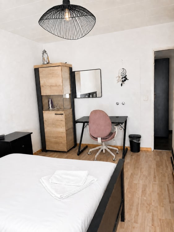 ✨Furnished 3.5-Room Apartment with Balcony and Beautiful Views in Wallisellen 7