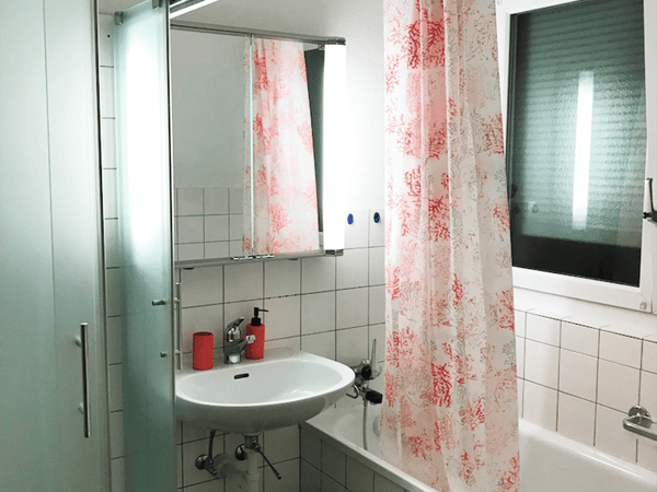 ✨Furnished 3.5-Room Apartment with Balcony and Beautiful Views in Wallisellen 12
