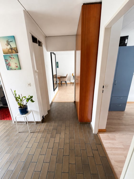 ✨Furnished 3.5-Room Apartment with Balcony and Beautiful Views in Wallisellen 10