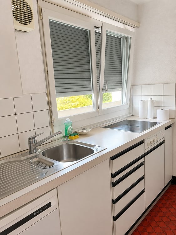 ✨Furnished 3.5-Room Apartment with Balcony and Beautiful Views in Wallisellen 14