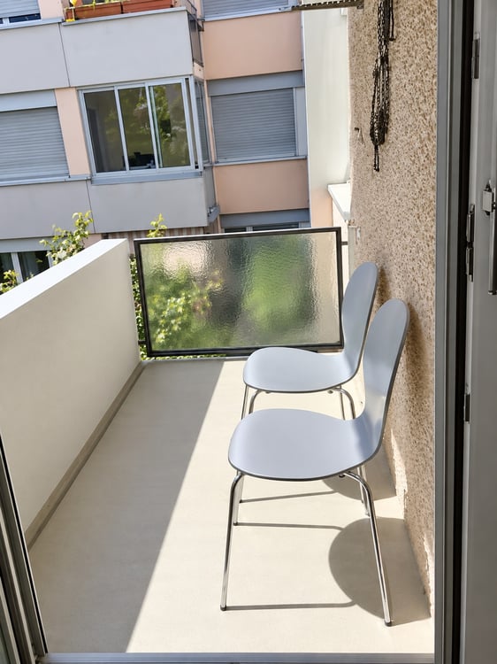 ⭐Charming Furnished 3.5-Room Apartment with Balcony in Opfikon 14