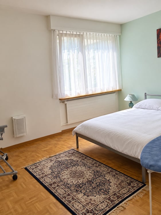 ⭐Charming Furnished 3.5-Room Apartment with Balcony in Opfikon 9