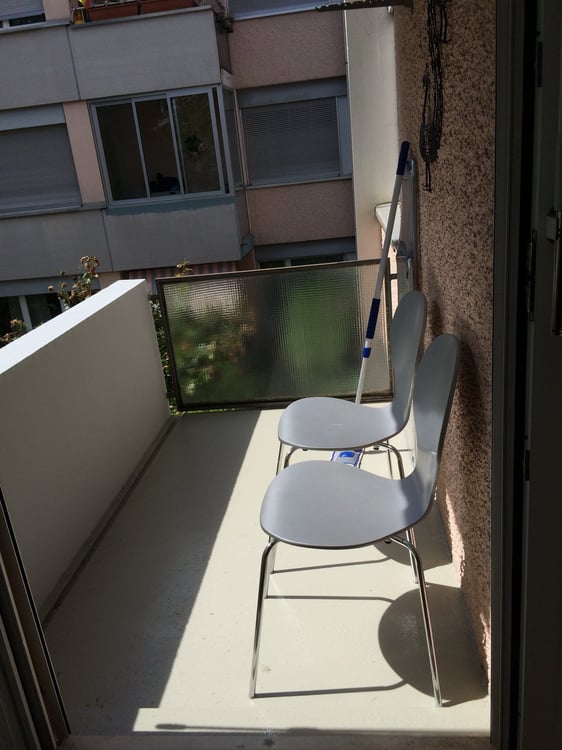 ⭐Charming Furnished 3.5-Room Apartment with Balcony in Opfikon 14
