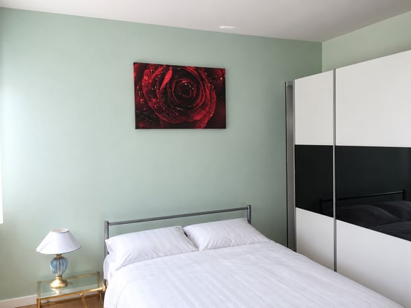 ⭐Charming Furnished 3.5-Room Apartment with Balcony in Opfikon 7