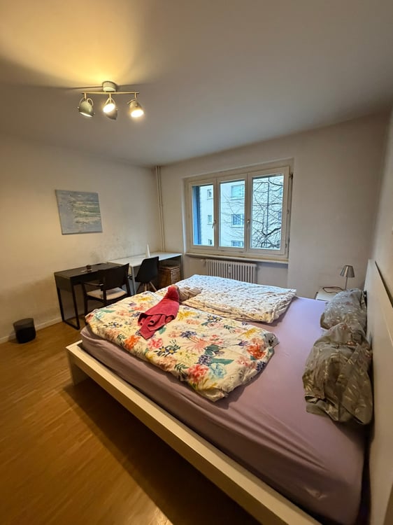 🏡Charming Furnished 2.5-Room Apartment with Balcony in Zürich Oerlikon 6